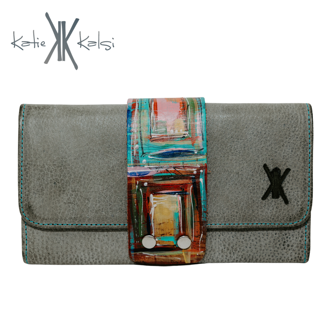 Victory Medium Trifold Wallet with Cuff