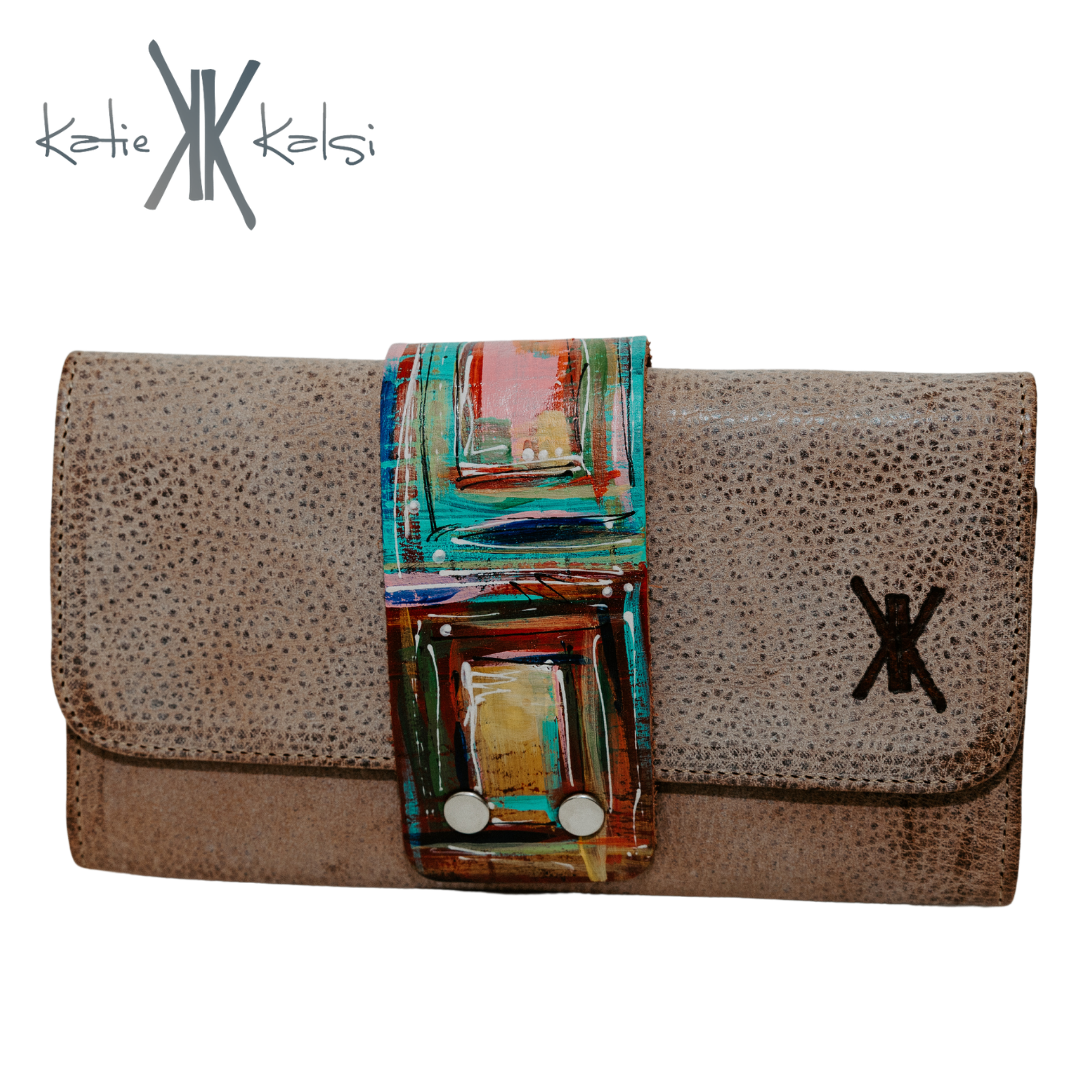 Victory Medium Trifold Wallet with Cuff