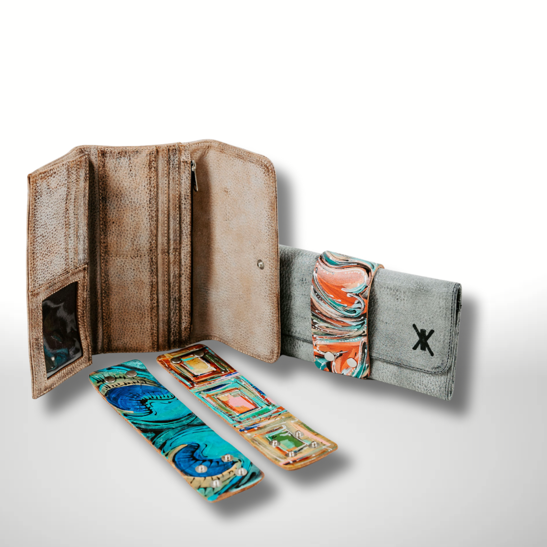 Victory Medium Trifold Wallet with Cuff