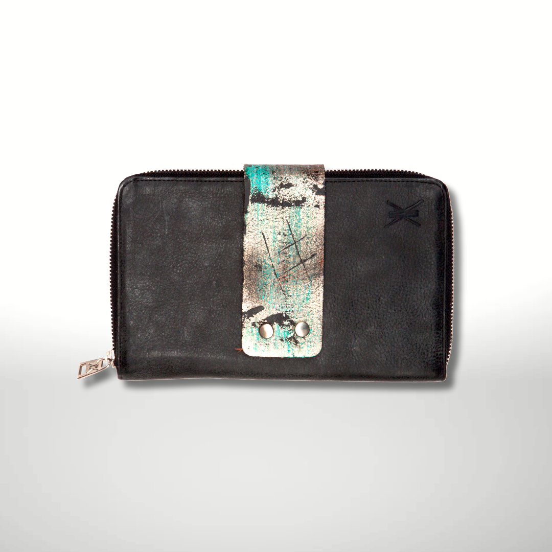 Victory Large Zipper Wallet